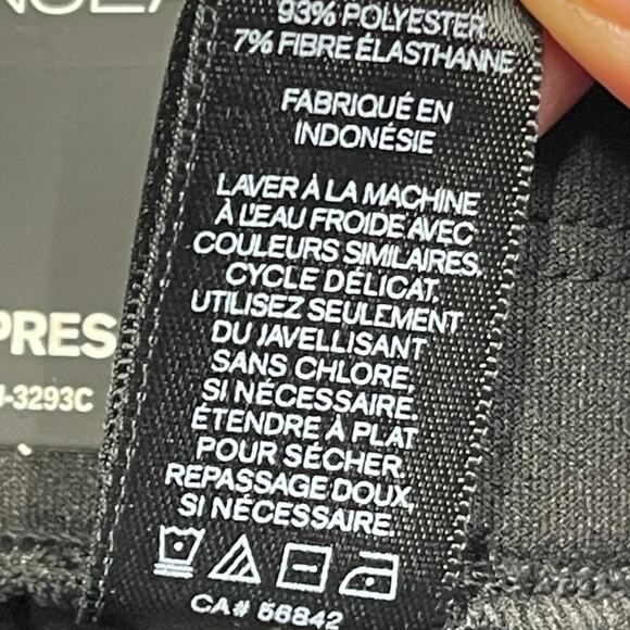 Express Scalloped Scallop Hem black Shorts Size Medium nwt - Picture 10 of 12